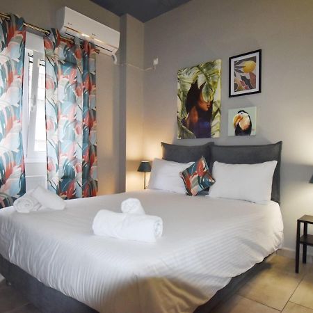 Petite Apartment Athènes Extérieur photo